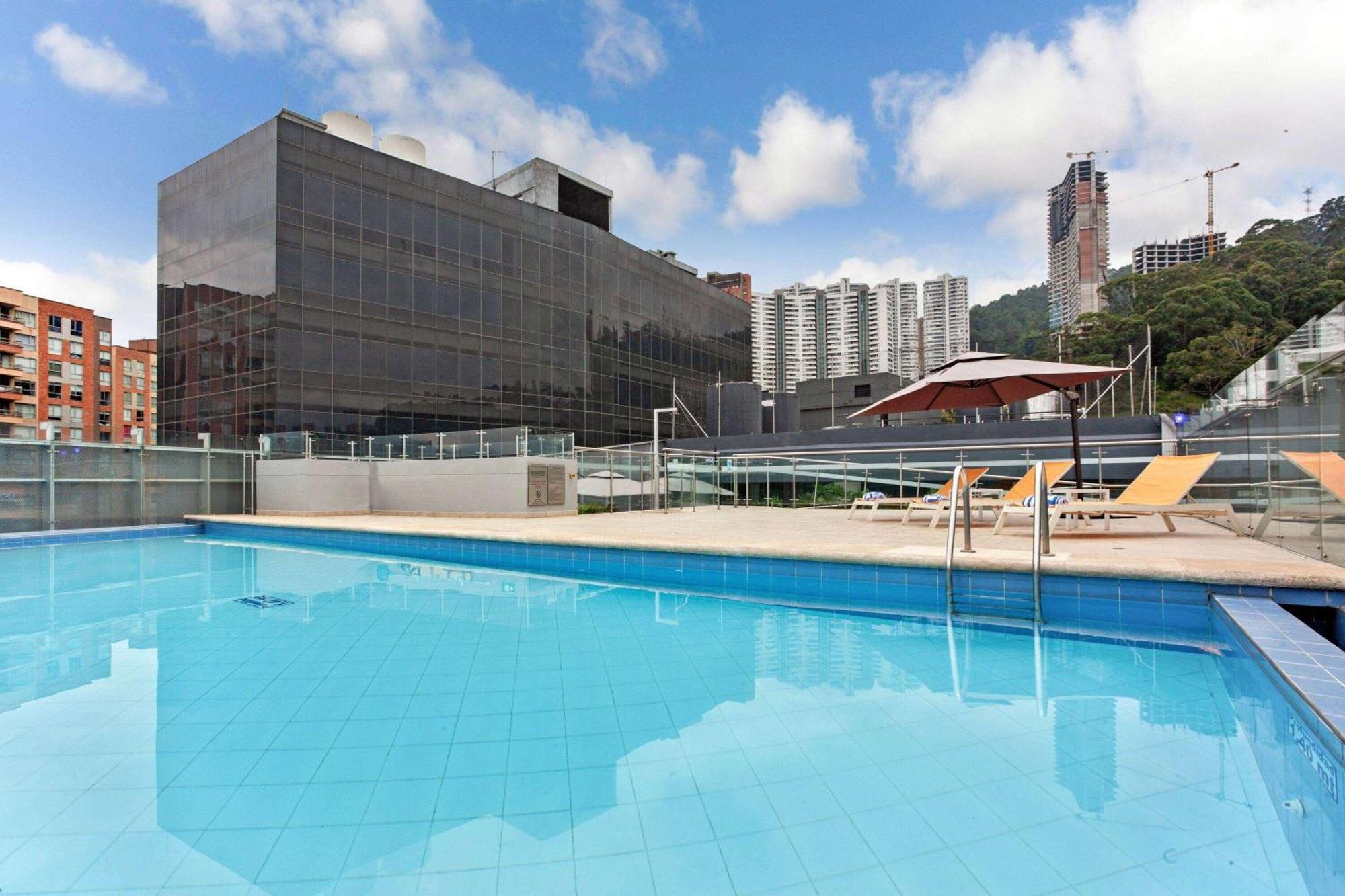 Hotel La Quinta by Wyndham Medellín Exterior foto