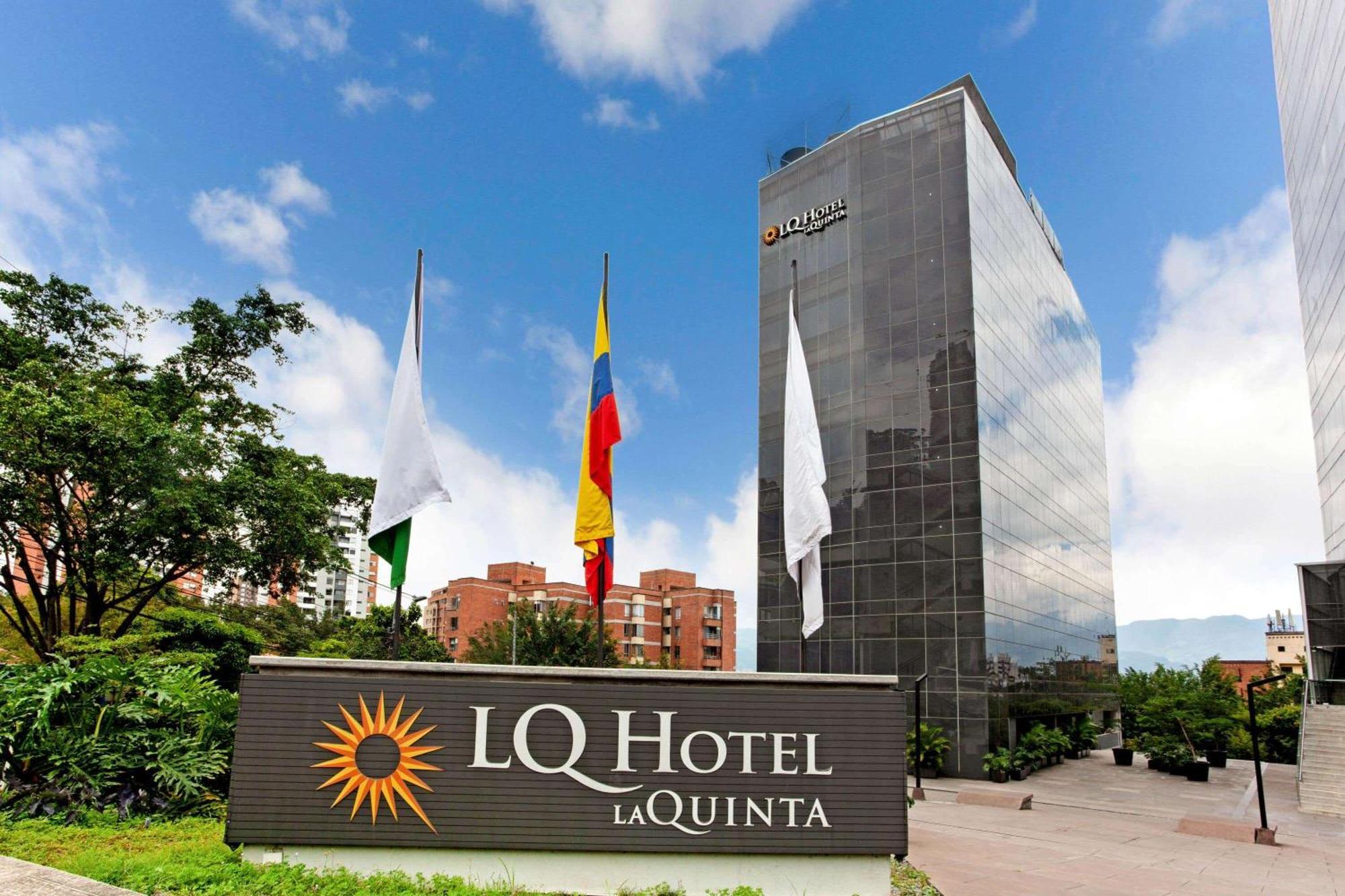Hotel La Quinta by Wyndham Medellín Exterior foto